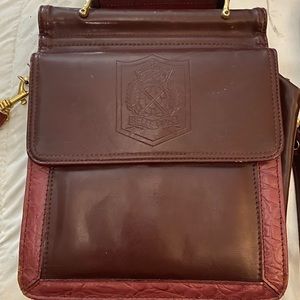 Vintage purse. It’s a small simple bag.